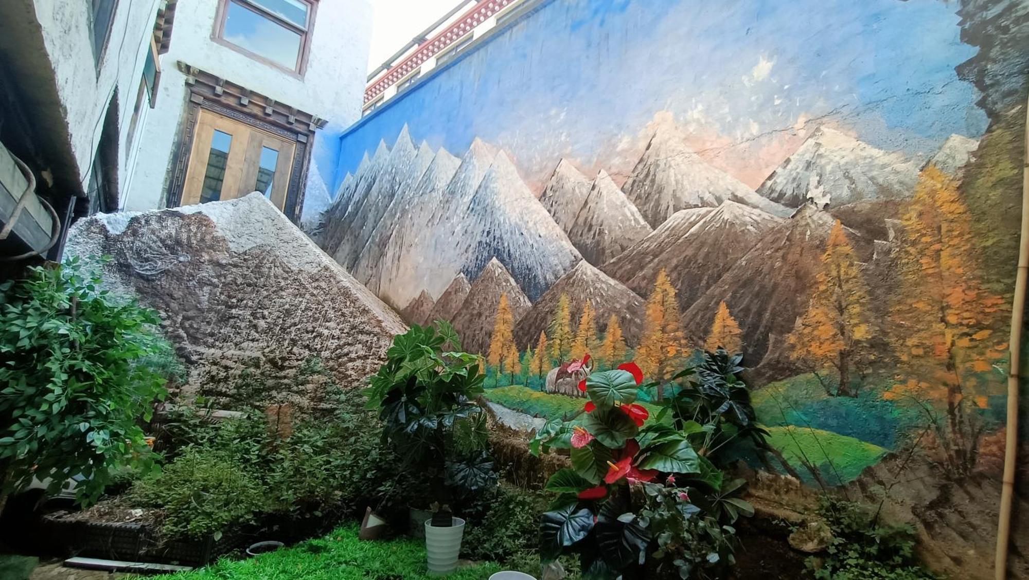 Energy Space Healing Inn Shangri-La Exterior foto
